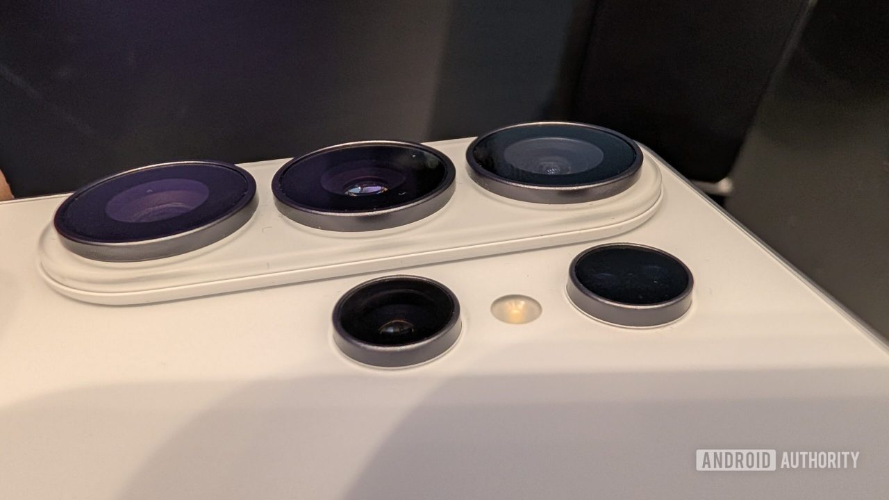 Is Samsung using a newer periscope lens on the Galaxy S26 Ultra? Here’s what we know