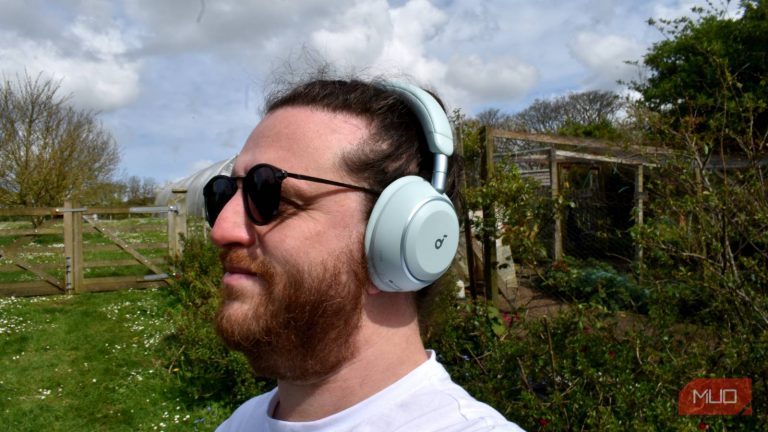 soundcore-space-2-wearing-outdoors