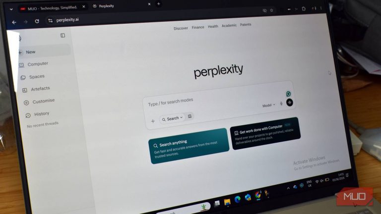 perplexity-home-page-on-laptop-screen