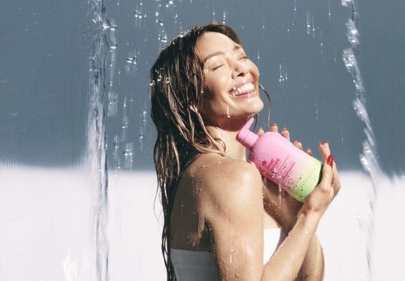 hilary-duff-bath-and-body-works-fruit-fusion