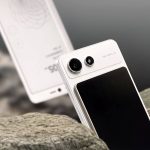 hisense-a10-e-paper-phone-with-a-detachable-screen-on-a-rocky-background