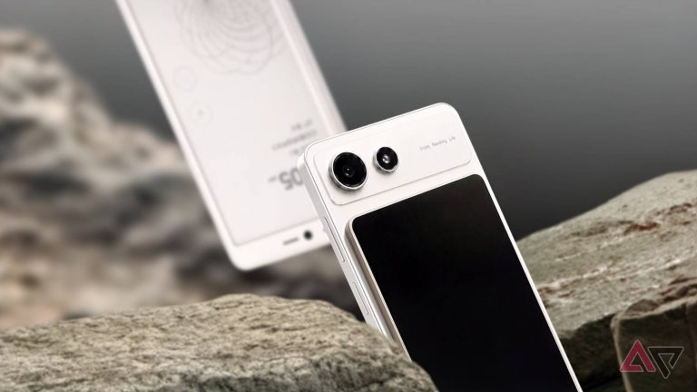 hisense-a10-e-paper-phone-with-a-detachable-screen-on-a-rocky-background