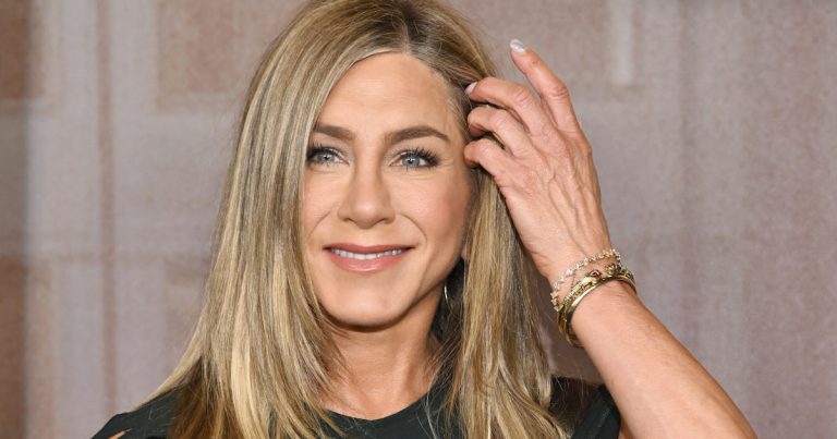 jennifer-aniston-at-the