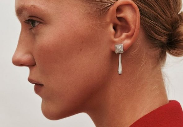meet-the-iris-earring