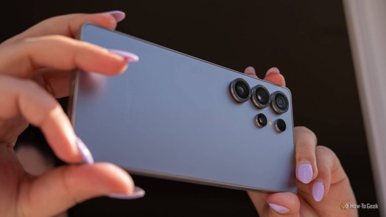 person-taking-a-photo-using-the-samsung-galaxy-s25-ultra-rear-cameras