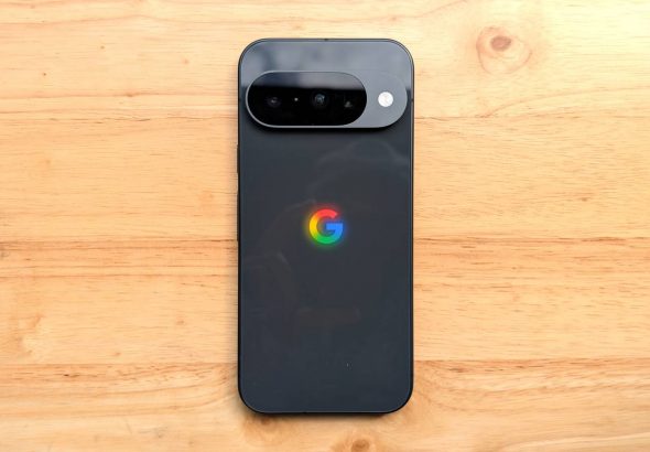 pixel-10-with-glowing-google-g-logo