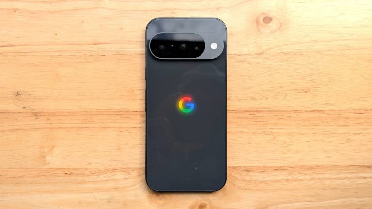 pixel-10-with-glowing-google-g-logo